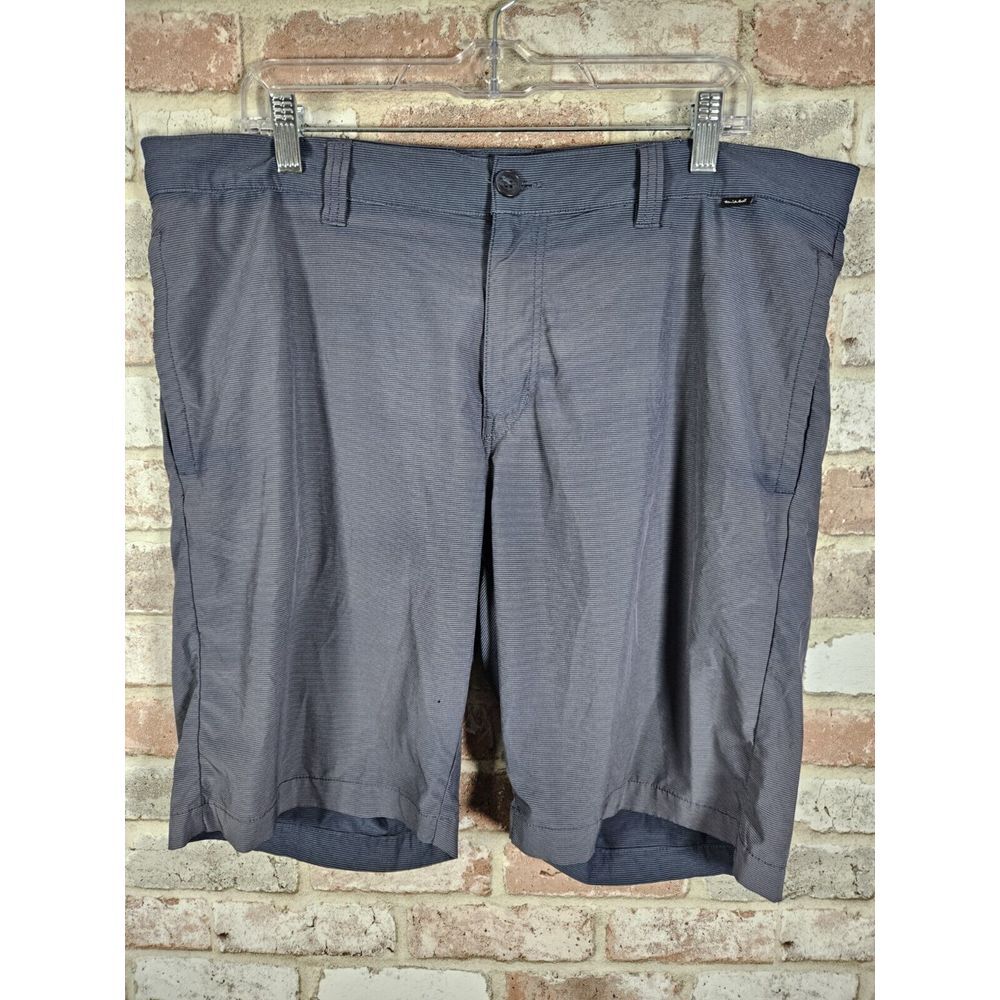 Travis Mathew Men's Golf Shorts Sz 38
